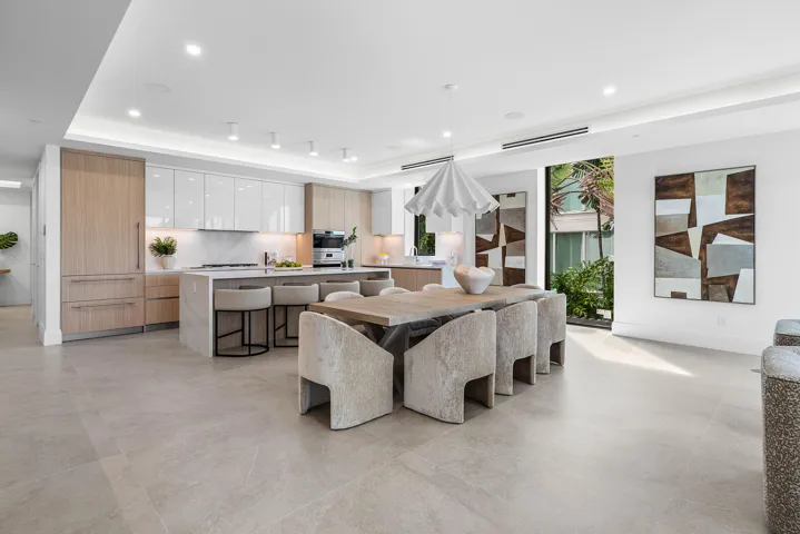 012-87IsleofVeniceDrive-FortLauderdale-F