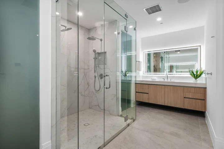 035-87IsleofVeniceDrive-FortLauderdale-F