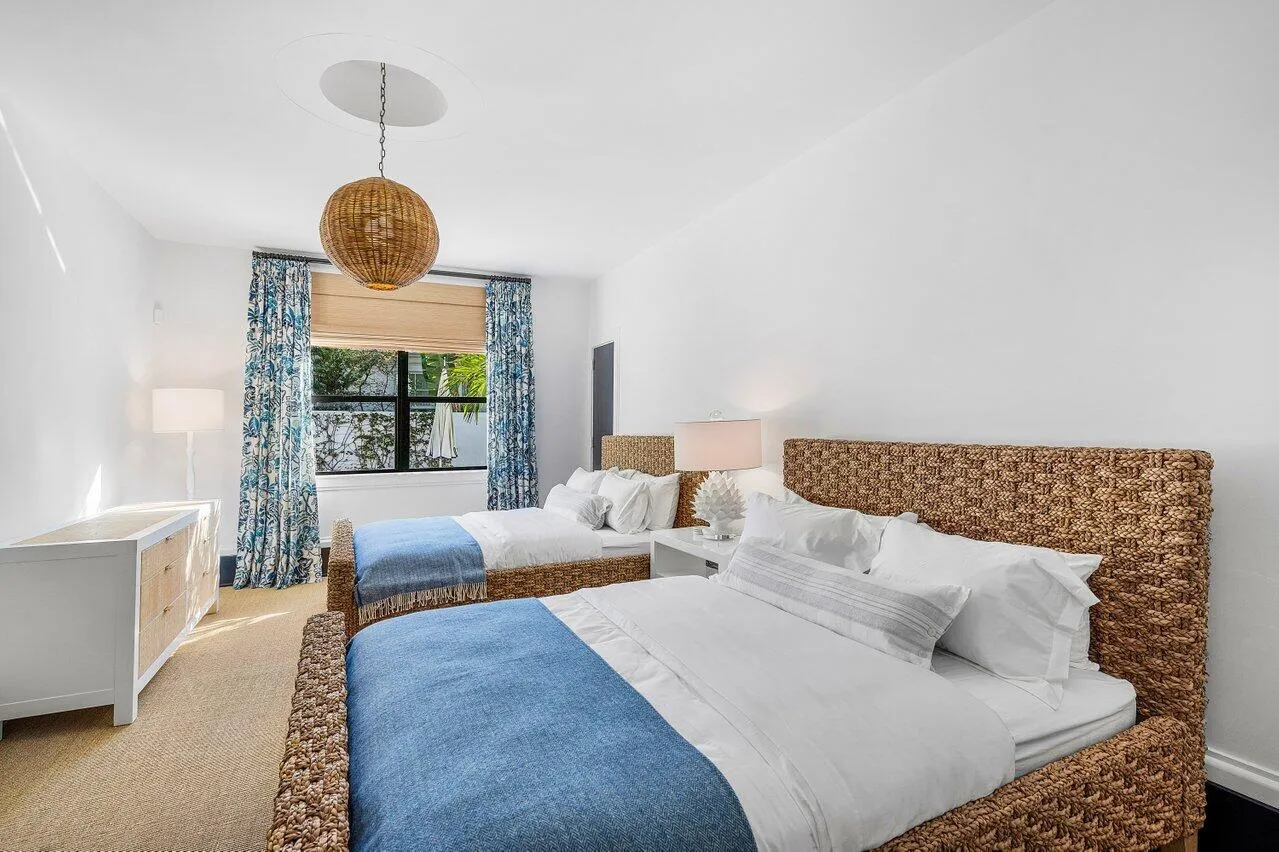 020-162PeruvianAvenue-PalmBeach-FL-33480