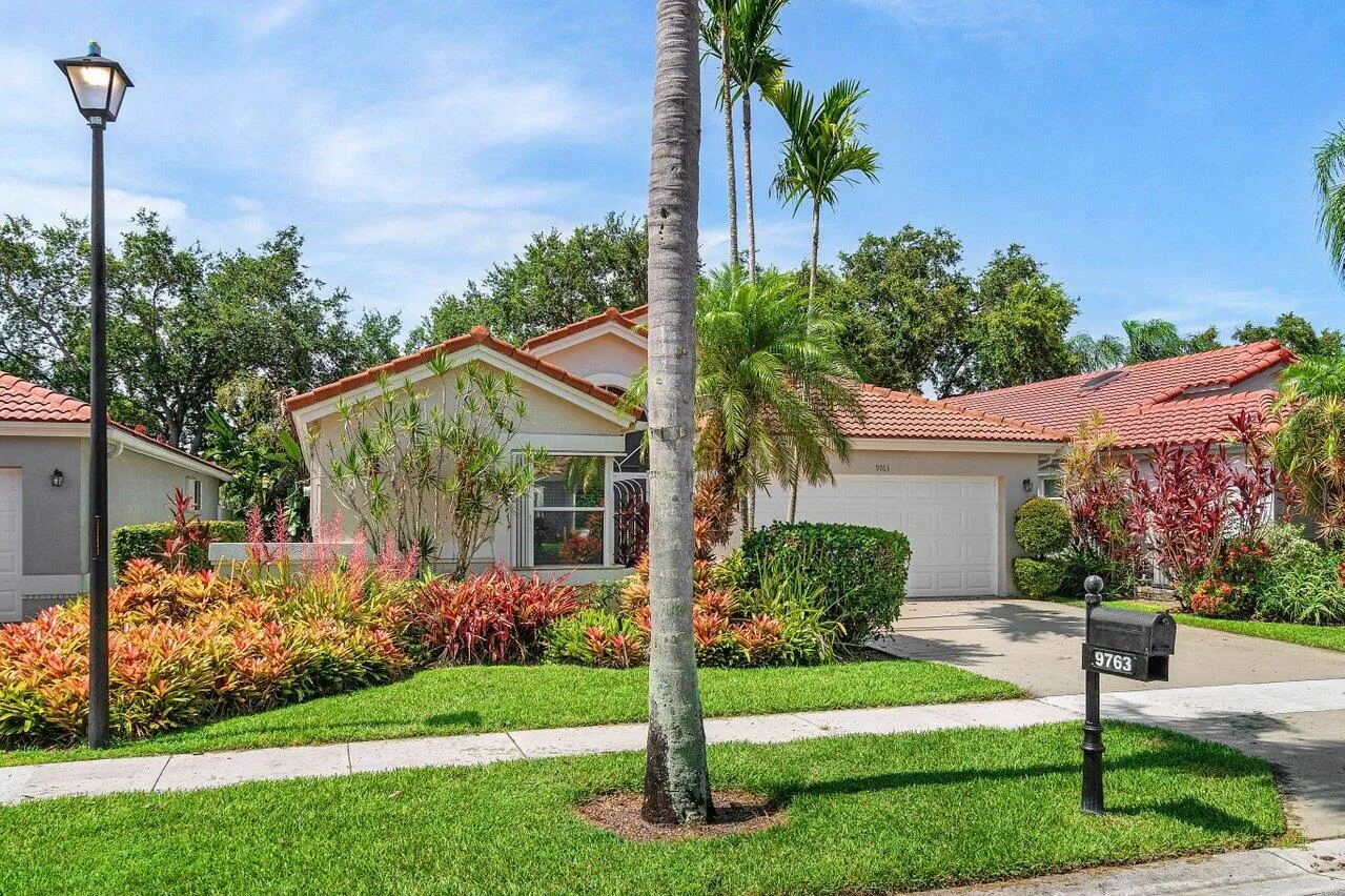 003-9763HarbourLakeCircle-BoyntonBeach-F