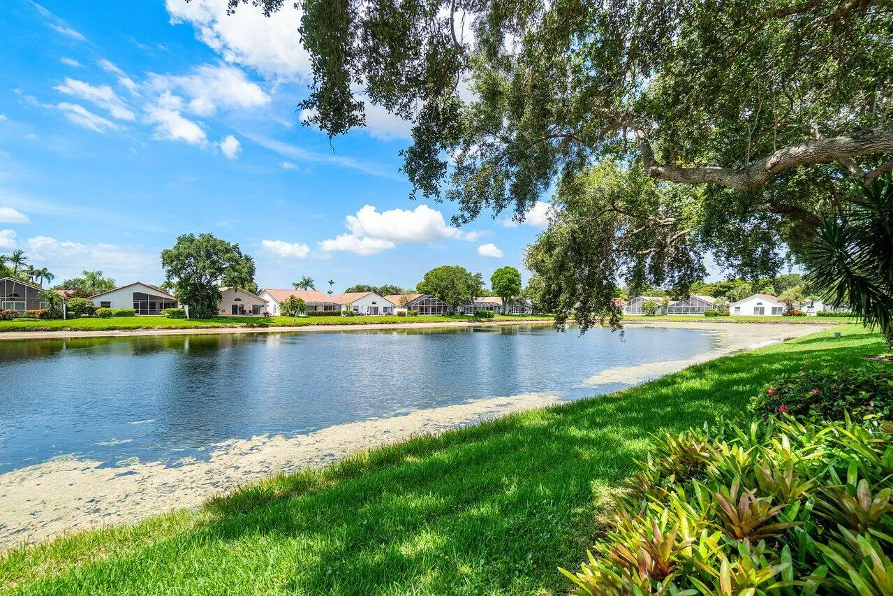 045-9763HarbourLakeCircle-BoyntonBeach-F