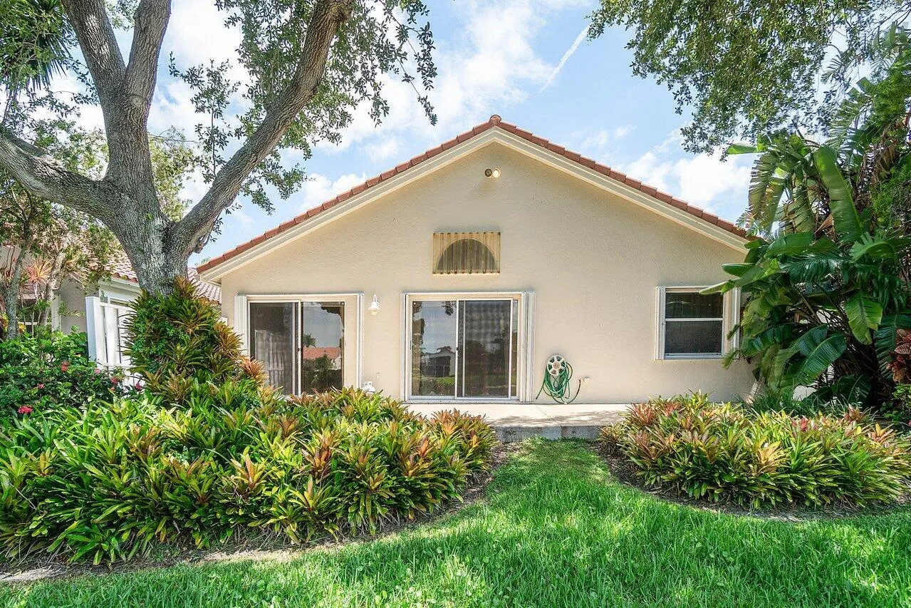 039-9763HarbourLakeCircle-BoyntonBeach-F