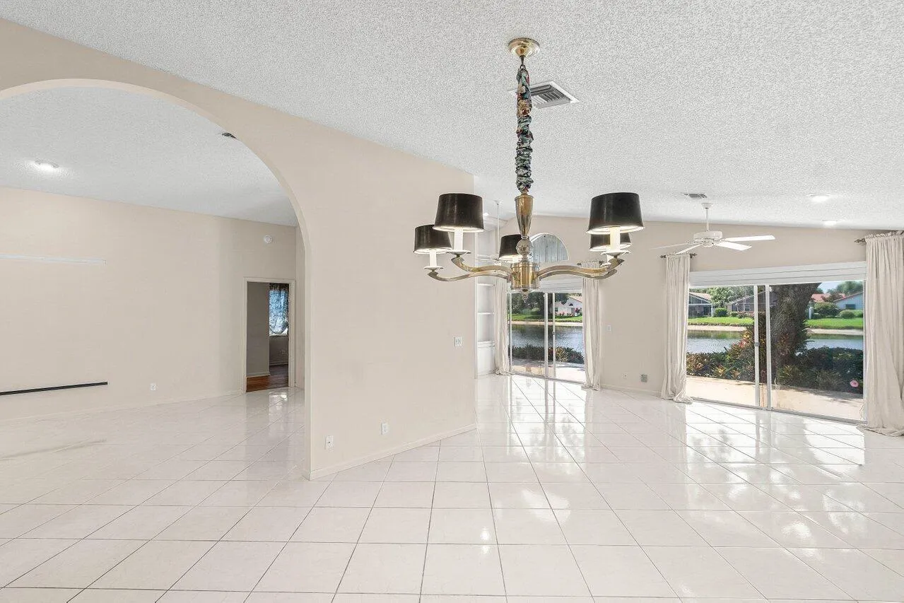 019-9763HarbourLakeCircle-BoyntonBeach-F