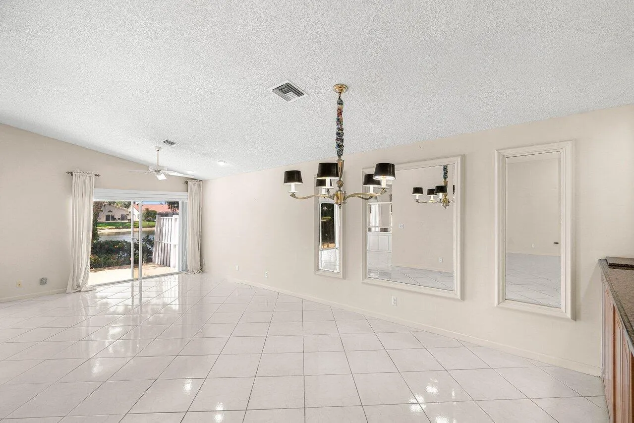 018-9763HarbourLakeCircle-BoyntonBeach-F