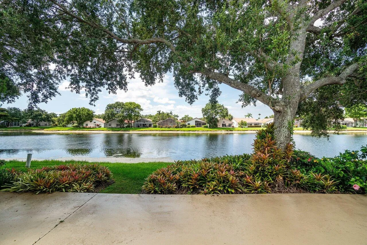 044-9763HarbourLakeCircle-BoyntonBeach-F