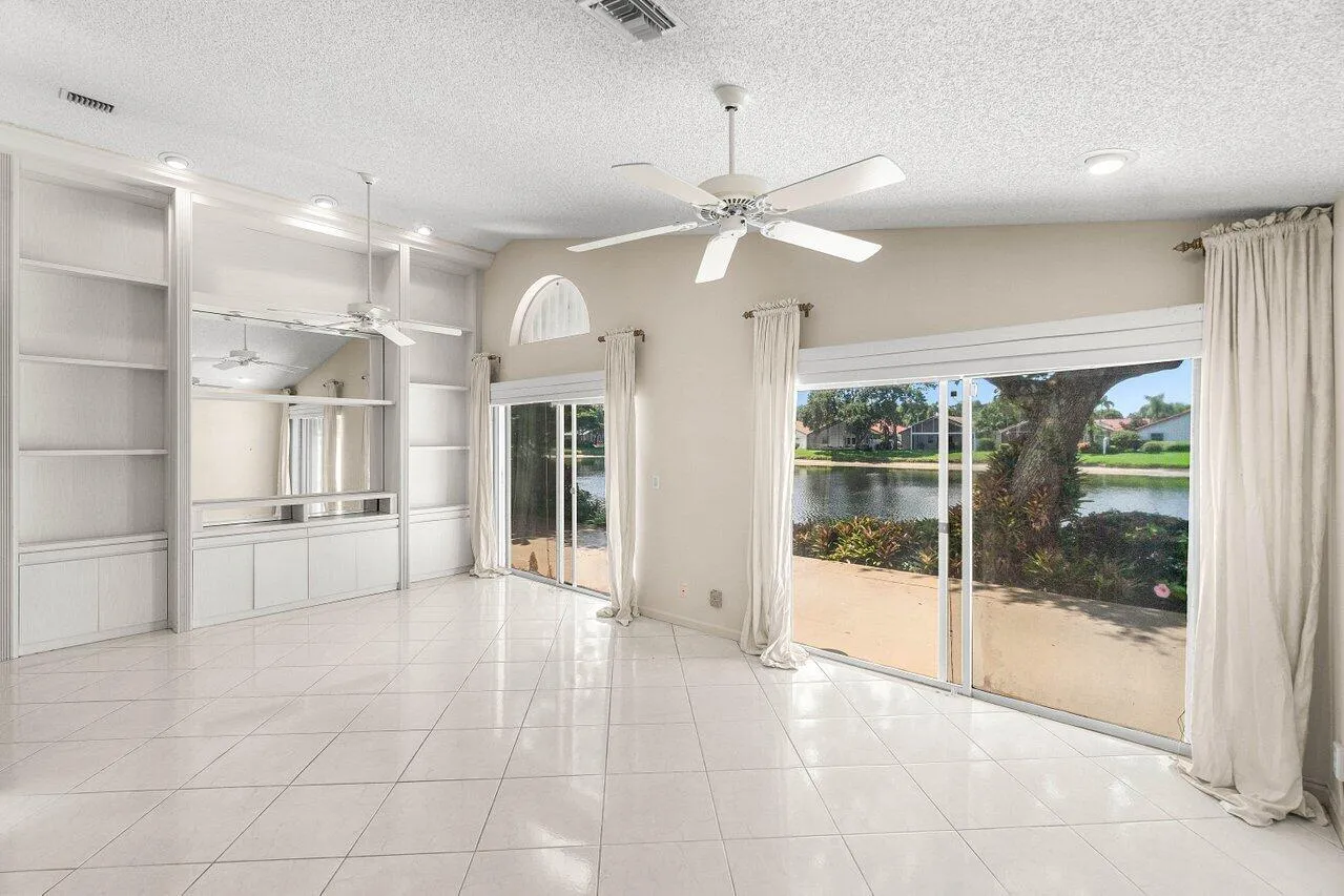 014-9763HarbourLakeCircle-BoyntonBeach-F