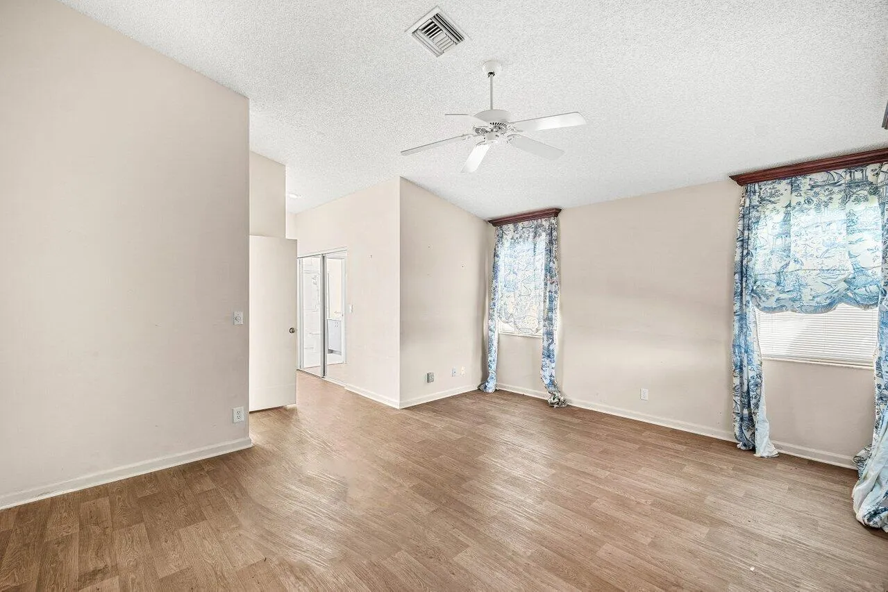 032-9763HarbourLakeCircle-BoyntonBeach-F