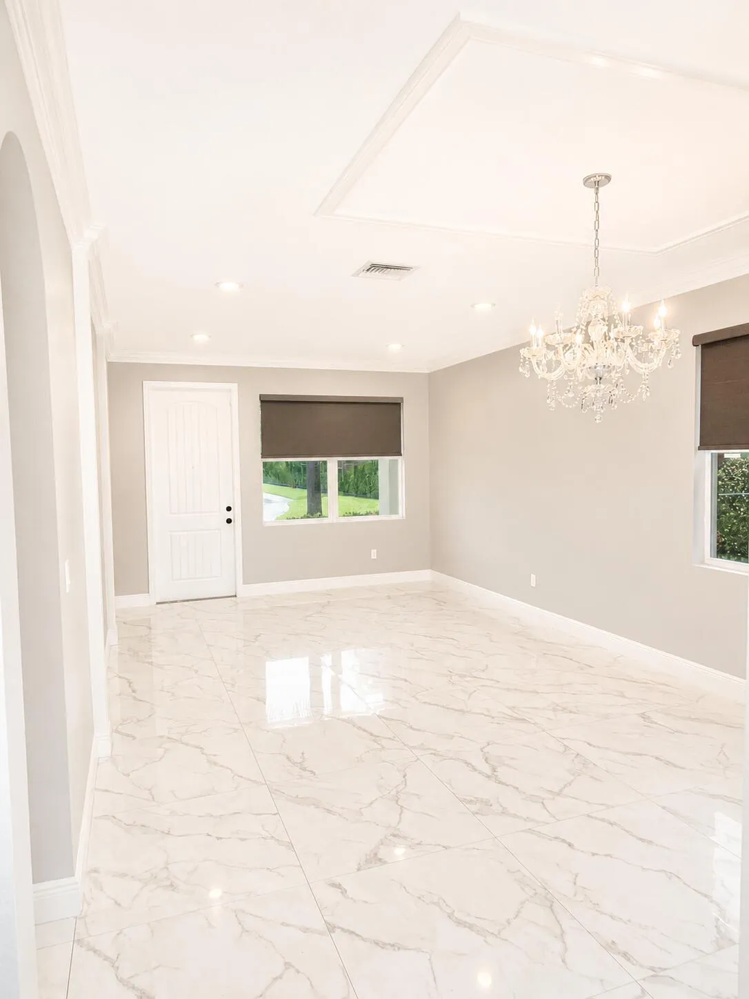 Living room/ formal room