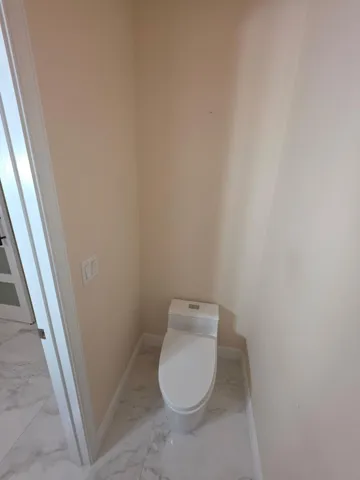 Master toilet