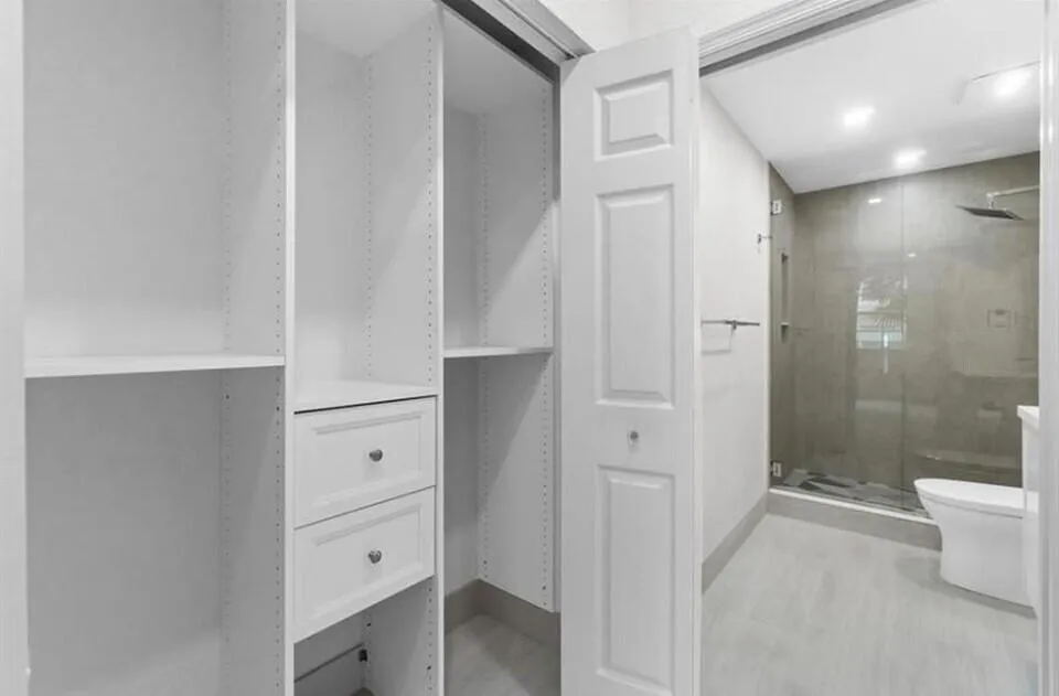 8 Closet 1