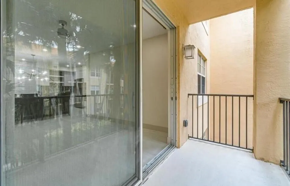 2 Balcony