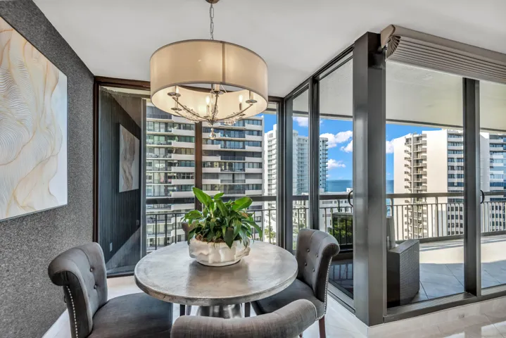 Breakfast Nook