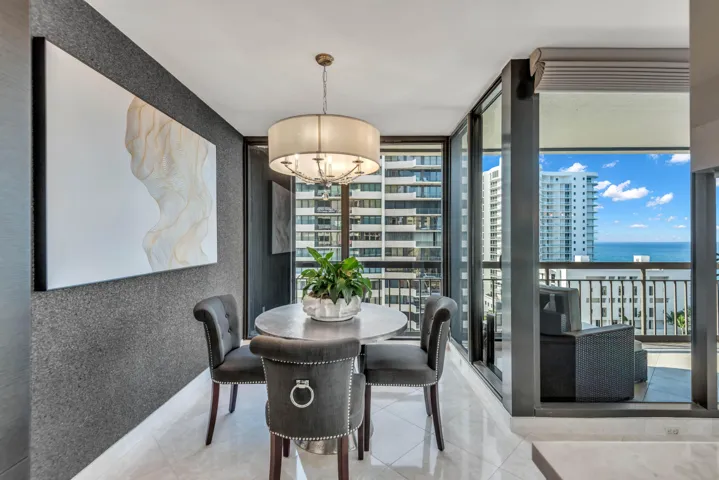 Breakfast Nook