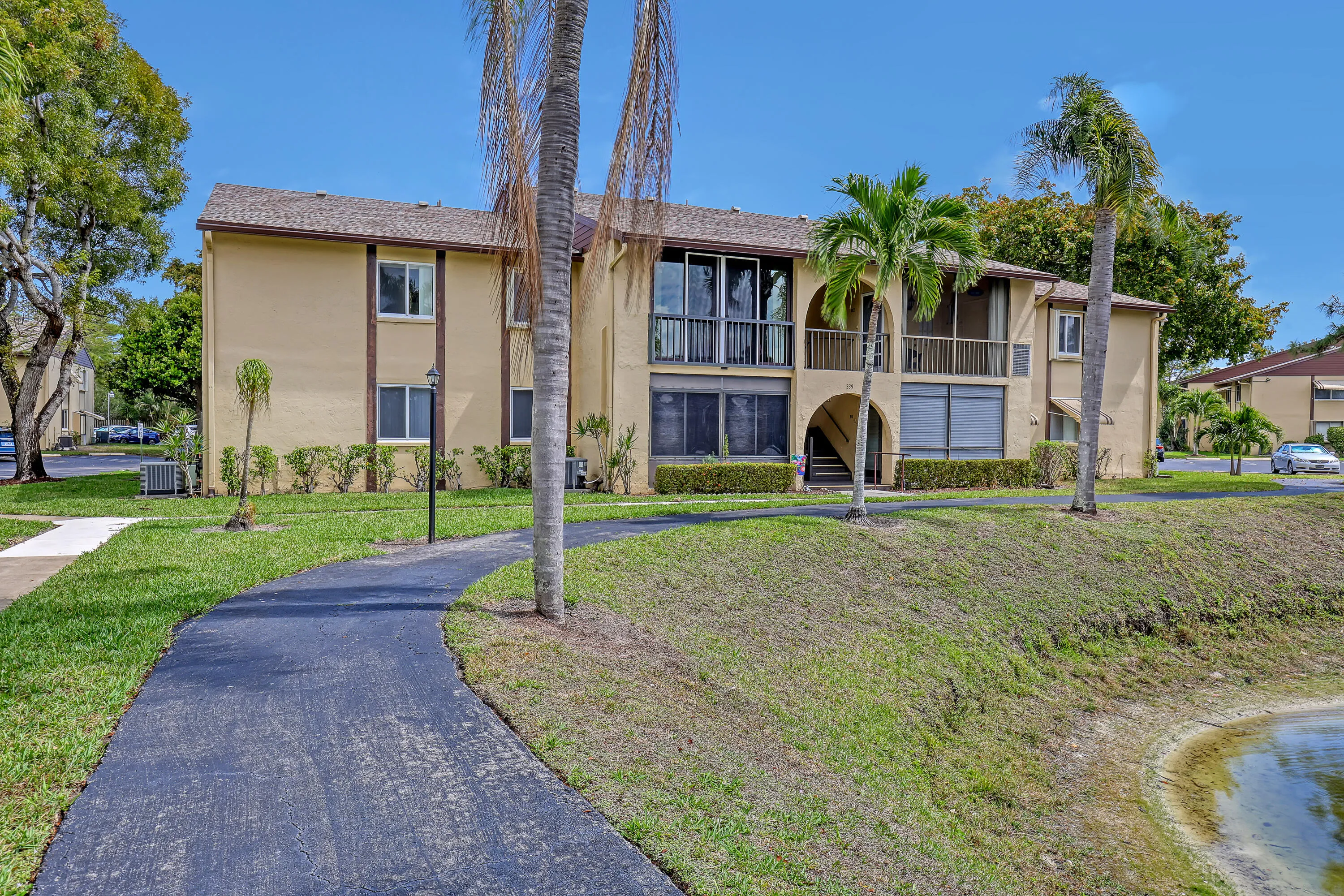 339 Pine Ridge #D1 (28)