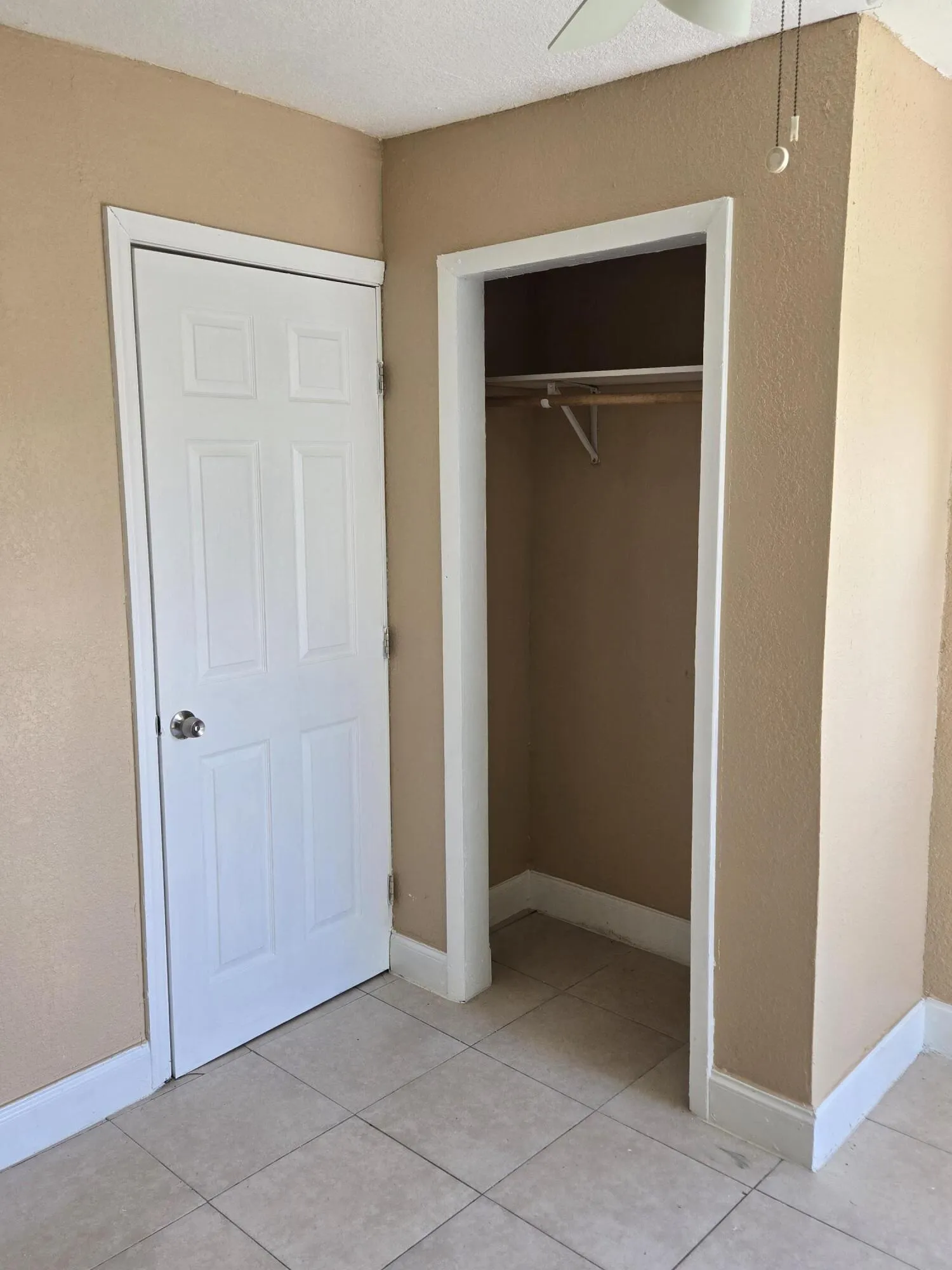 Effi closet
