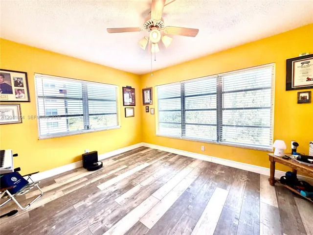 3rd Bedroom/ Den