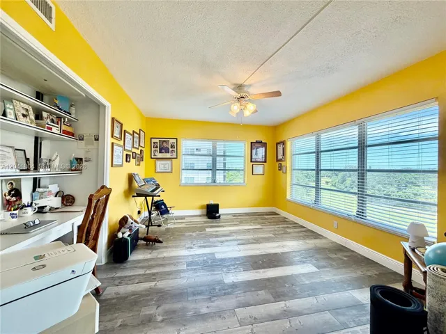 3rd Bedroom/ Den/ Office