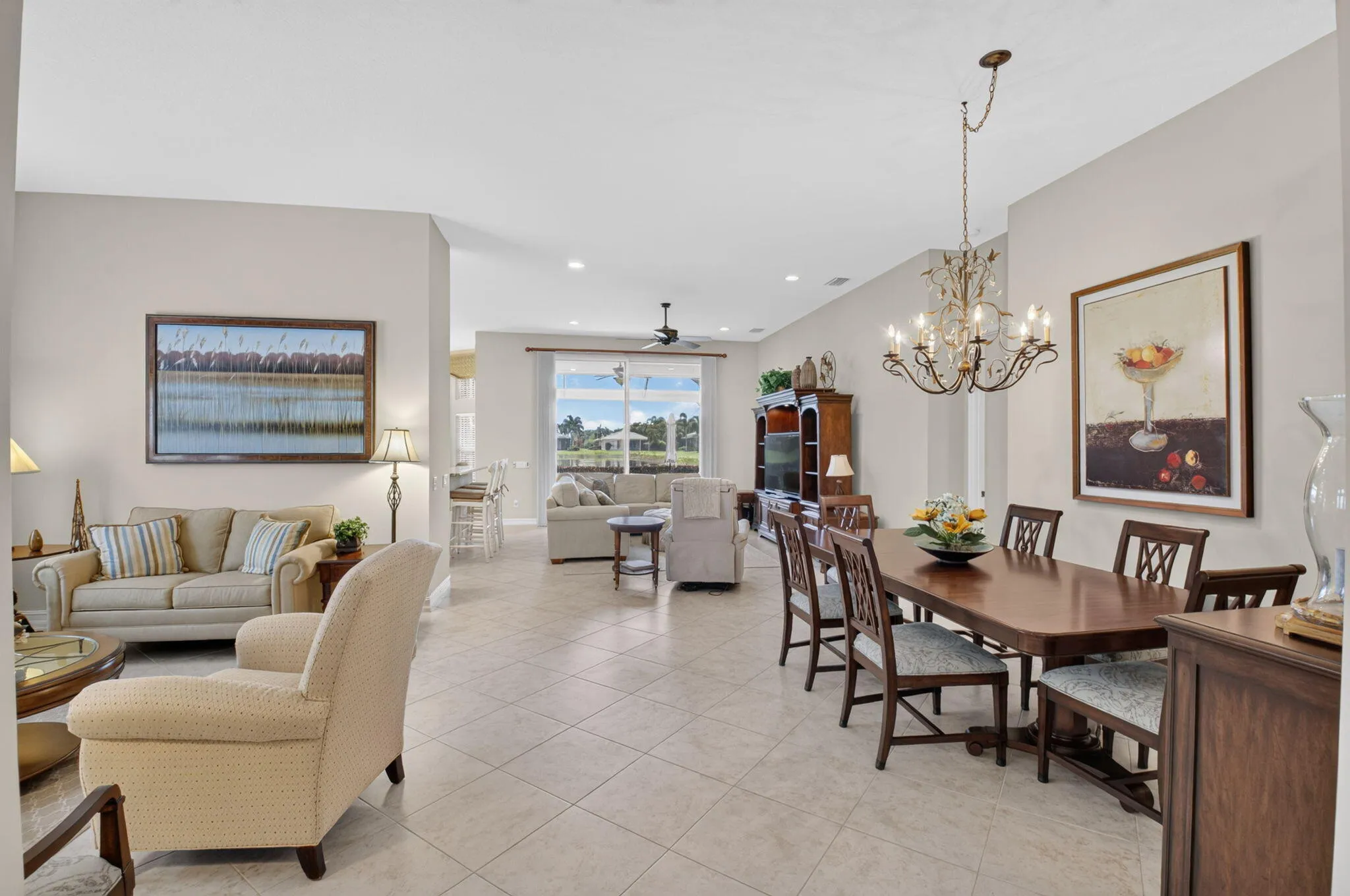 Living/Dining Room