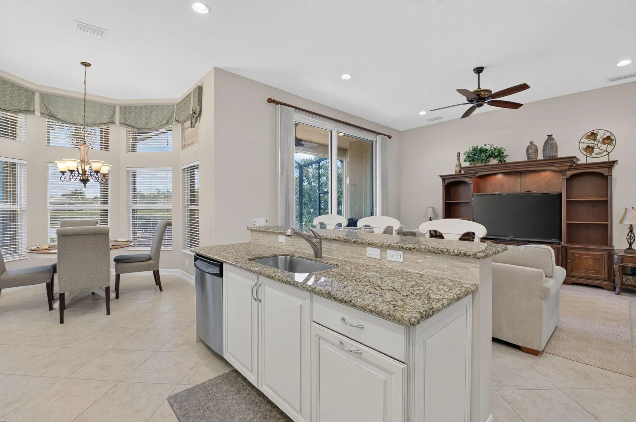 Kitchen/Family Room