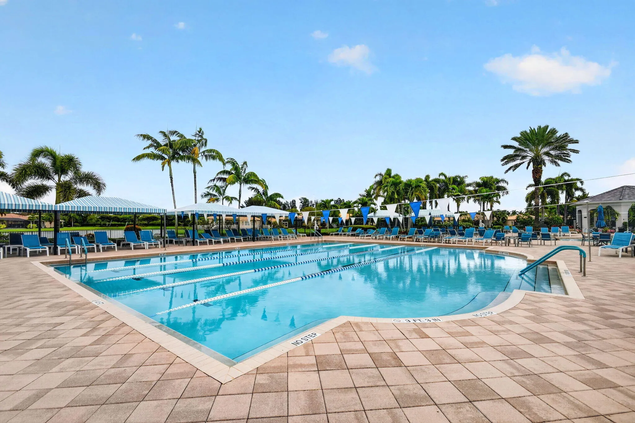 Valencia Reserve Pool