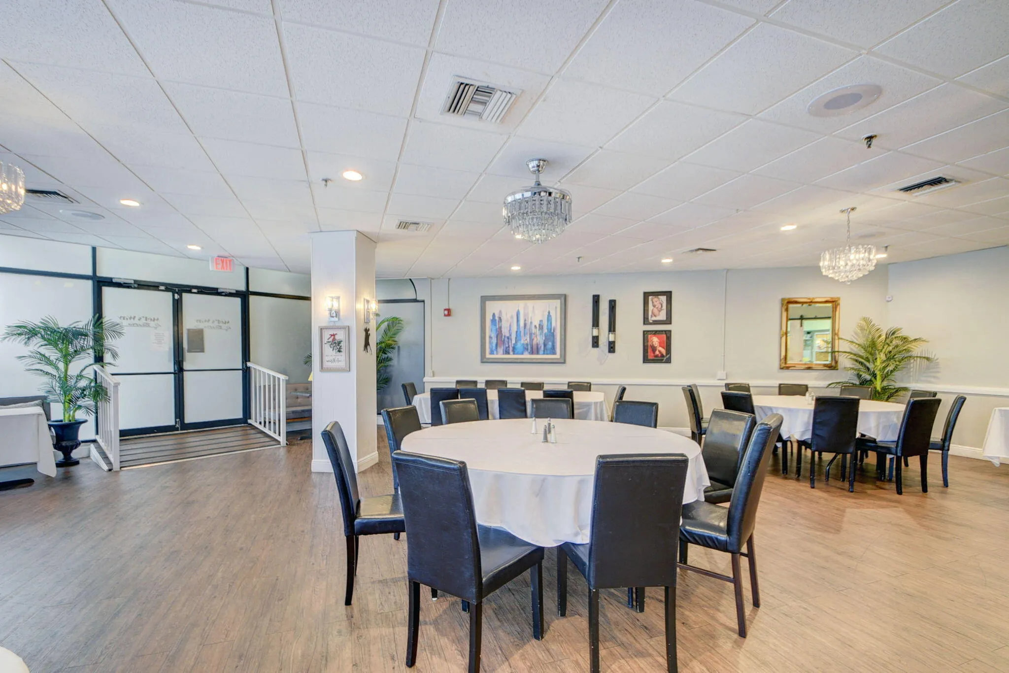 75-web-or-mls-75-print-Via Poinciana (30