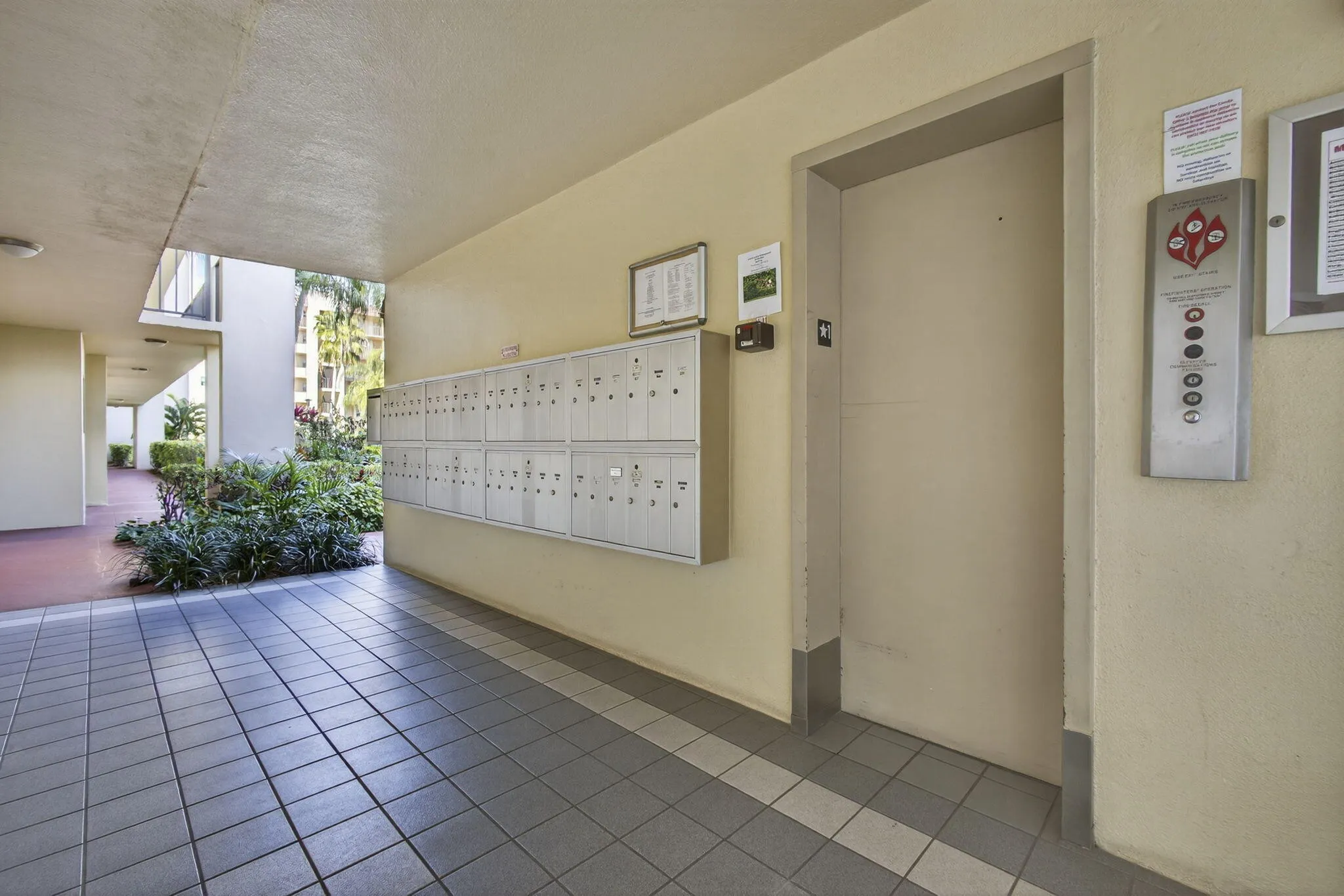 Elevator and mailbox view