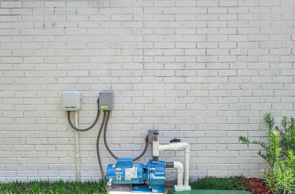 Irrigation well water timer.