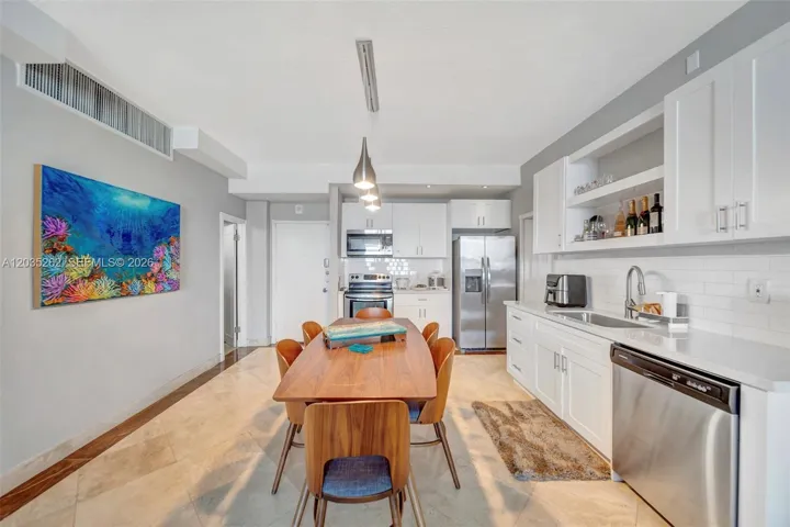 Dining/Kitchen