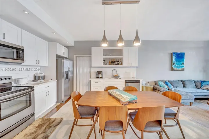 Dining/Kitchen