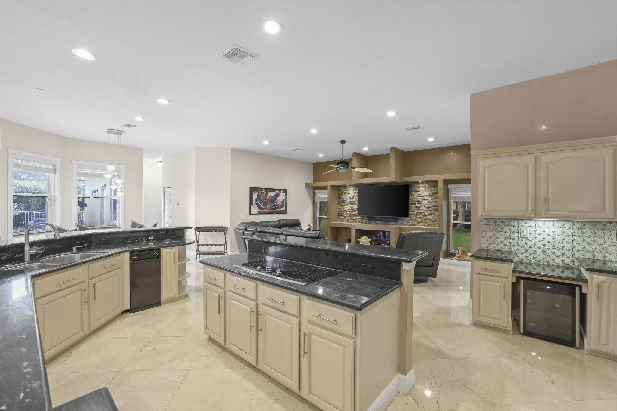 1437 Northwest 102nd Drive - 18.jpg-SMAL