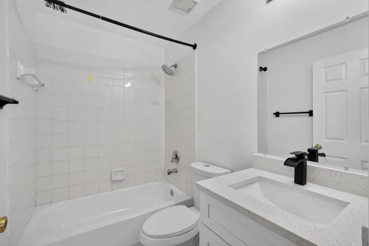1ST BATHROOM