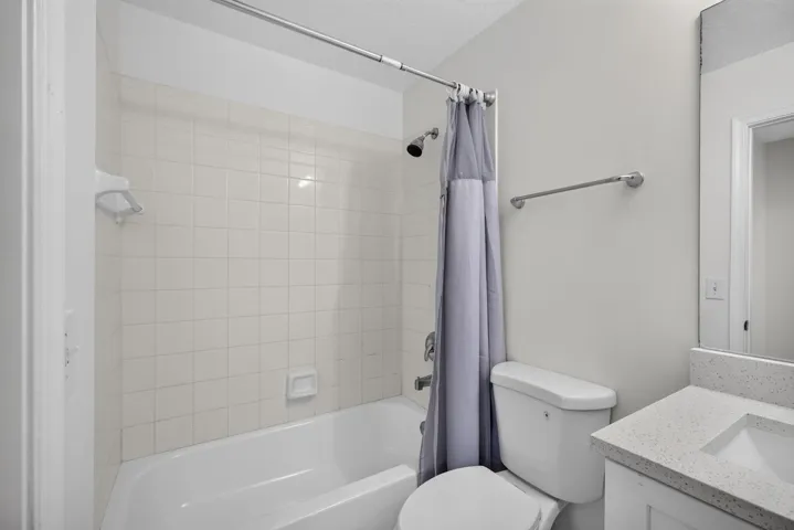 2ND BATHROOM