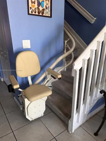 Lift chair