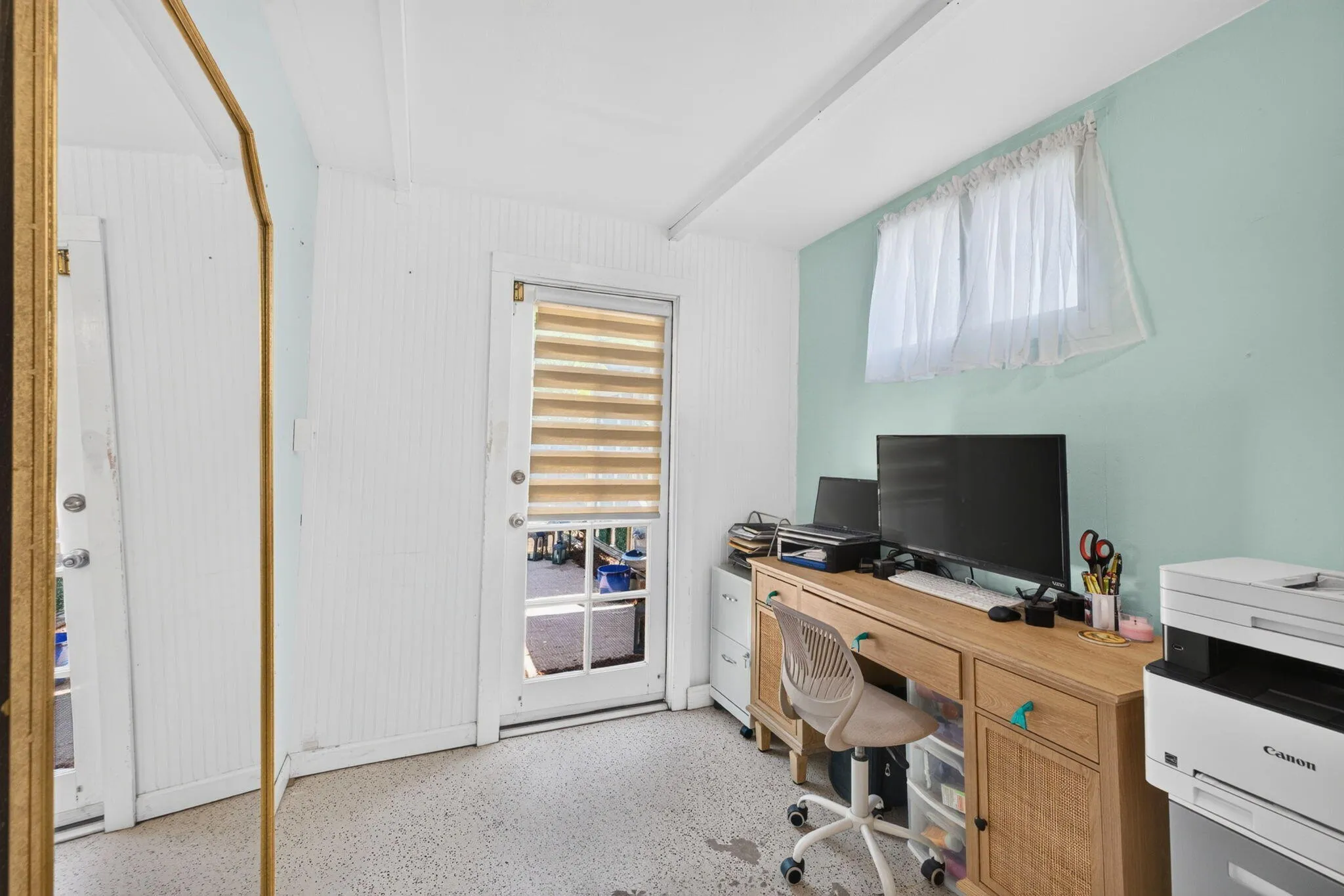Easily Convert this space into another bathroom.. Large Closet.. Or sitting Area