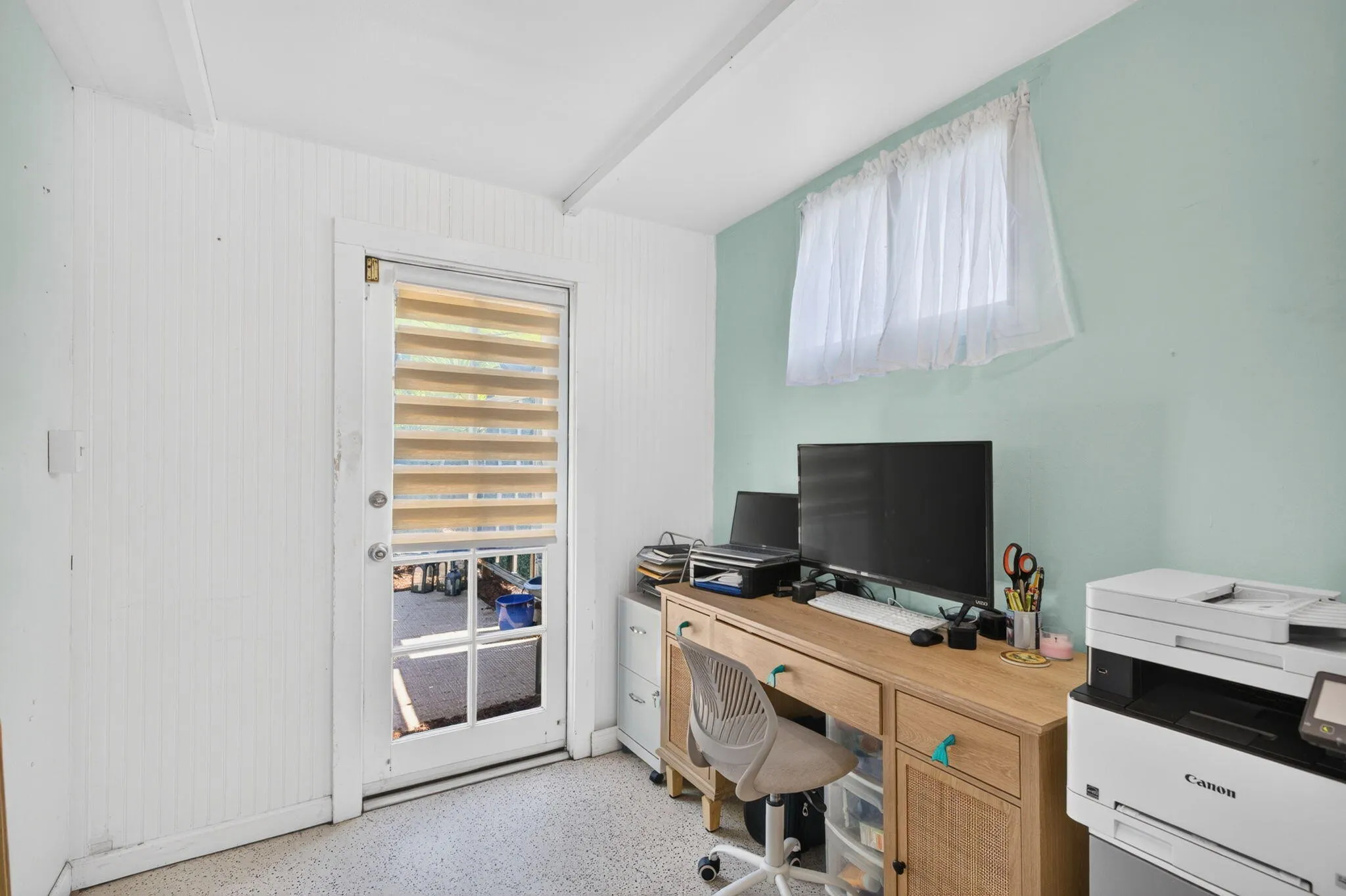 Easily Convert this space into another bathroom.. Large Closet.. Or sitting Area