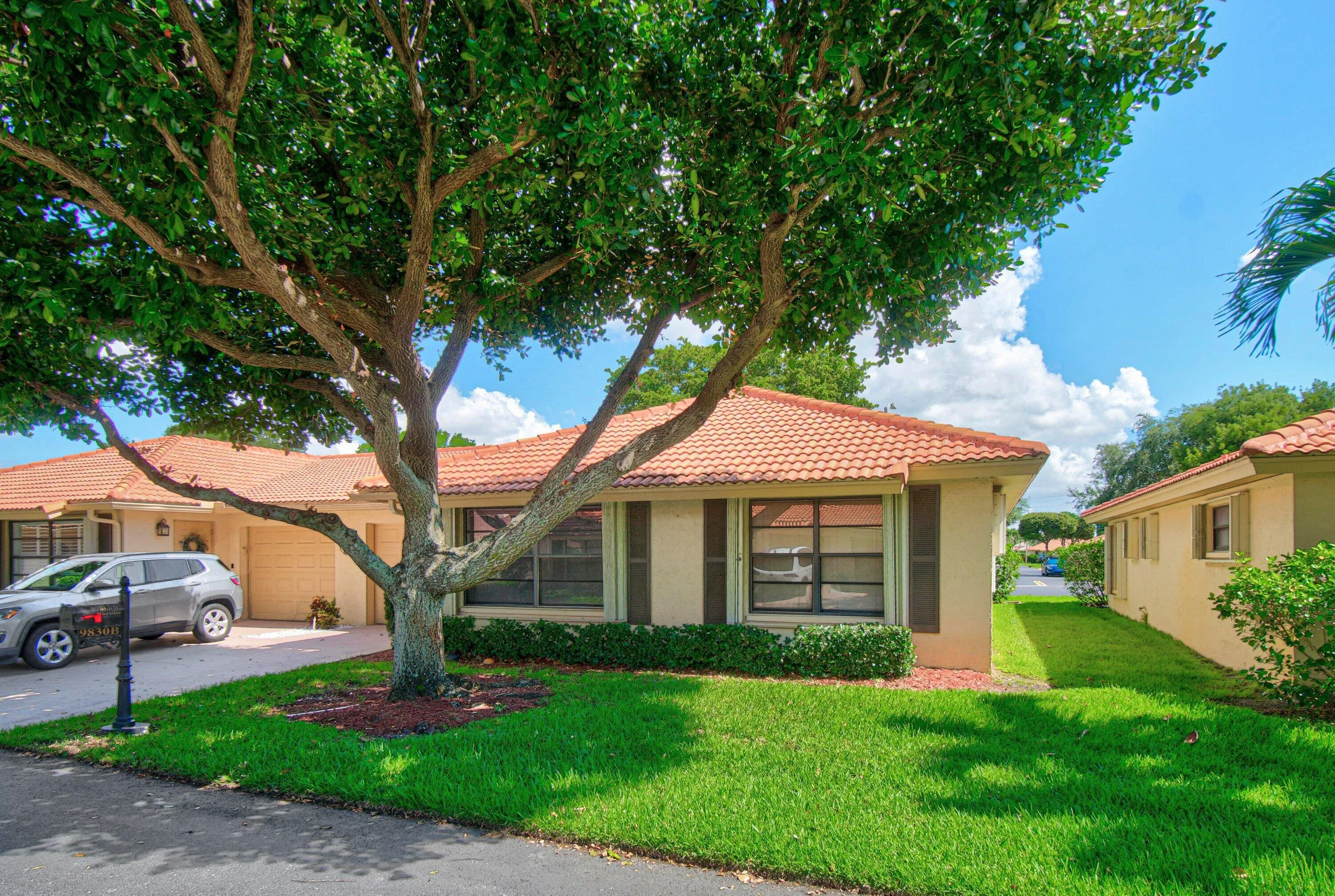 003-9830BischofiaTreeWay-B-BoyntonBeach-