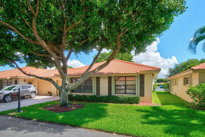 003-9830BischofiaTreeWay-B-BoyntonBeach-