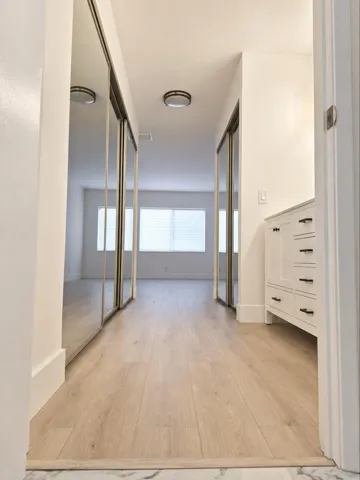 8101 Primary Closets2