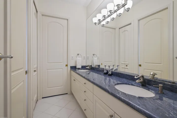 12809 Mizner Way 046