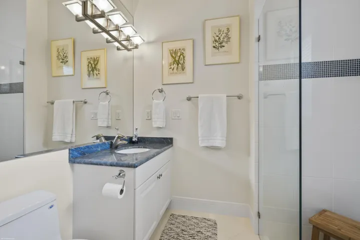 12809 Mizner Way 051