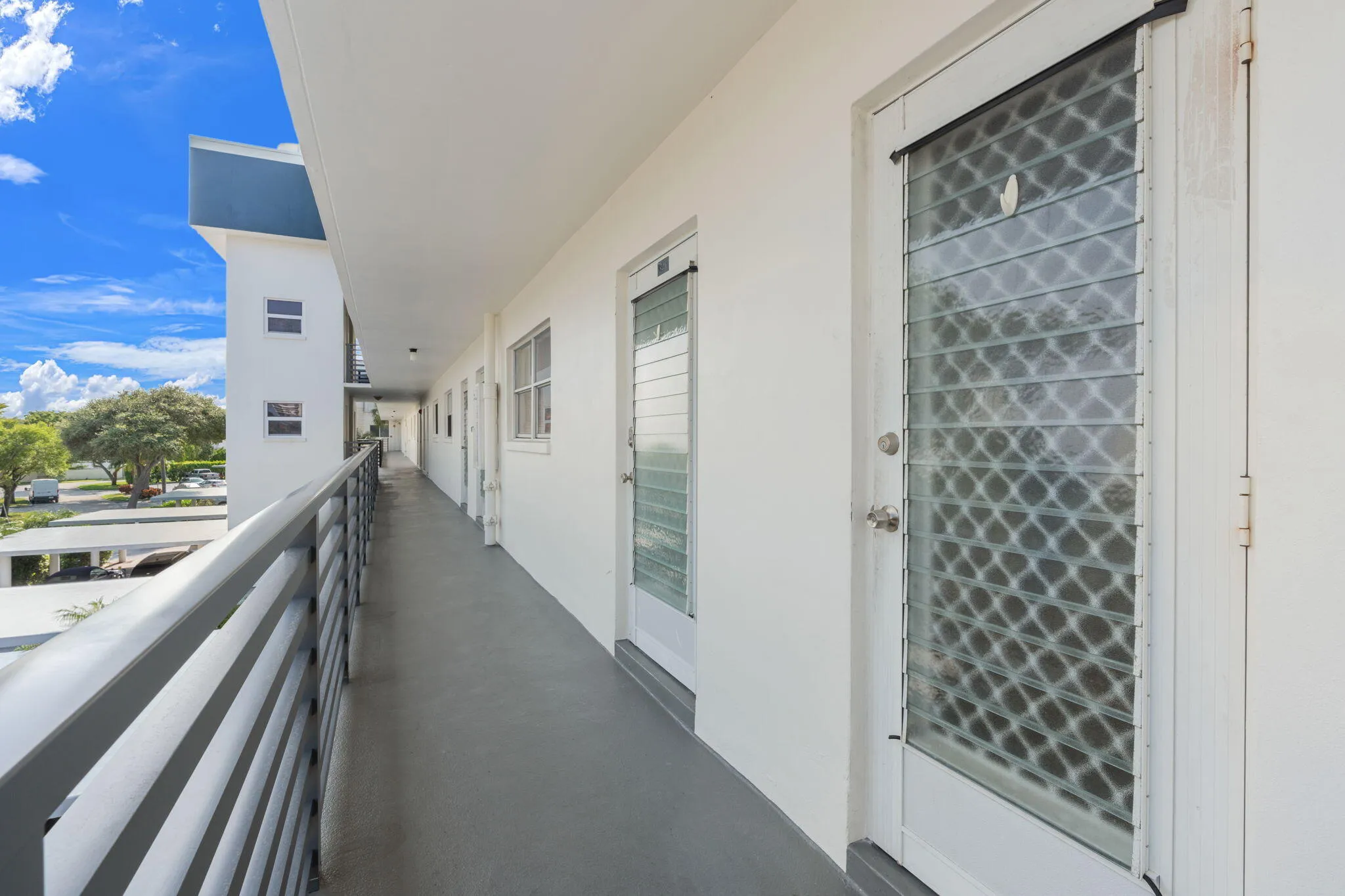 25-web-or-mls-951 Spanish Cir apt 346 De