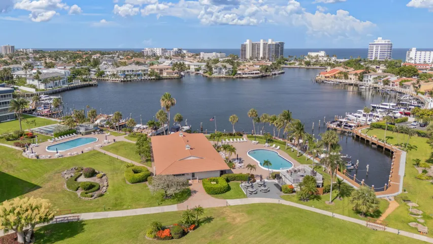 INTRACOASTAL WATER VIEW FROM THE WINDOW