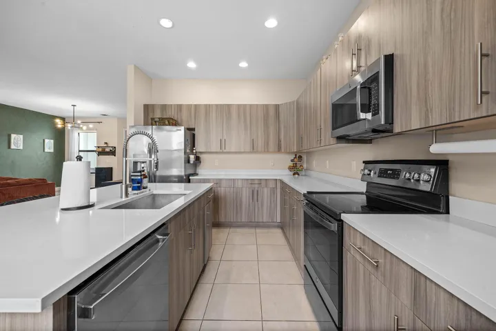 013-4895SandDollarDrive-Westlake-FL-3347