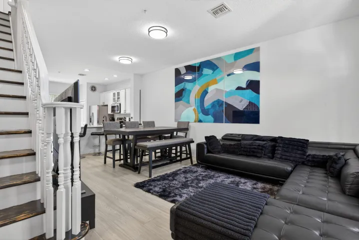 4-web-or-mls-2457-3056