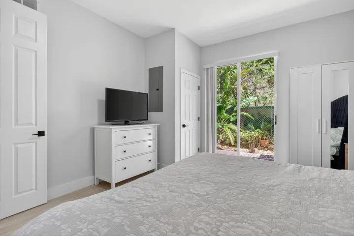 17-web-or-mls-2457-3126