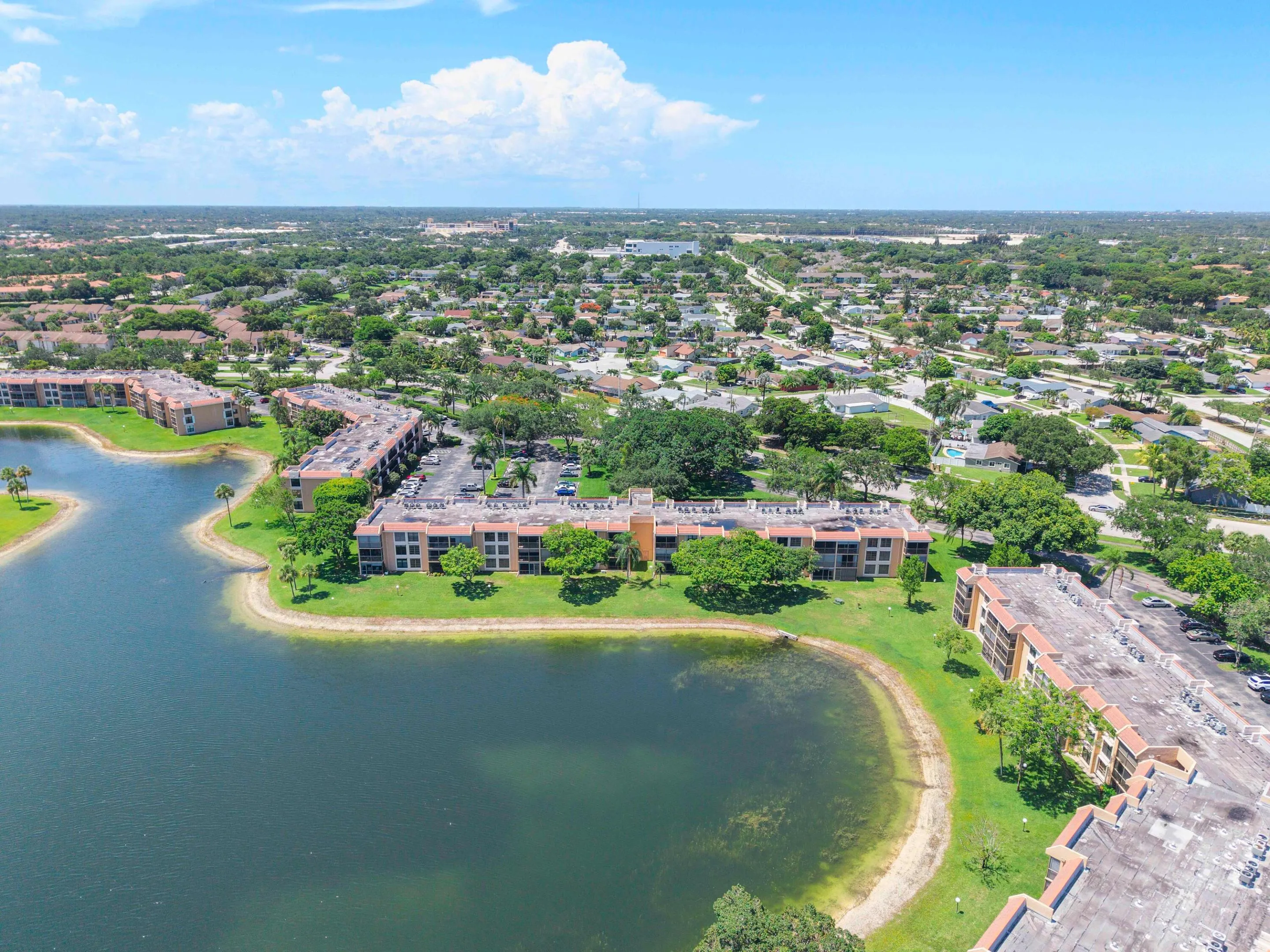 5828 Coral Lake Dr u304_023