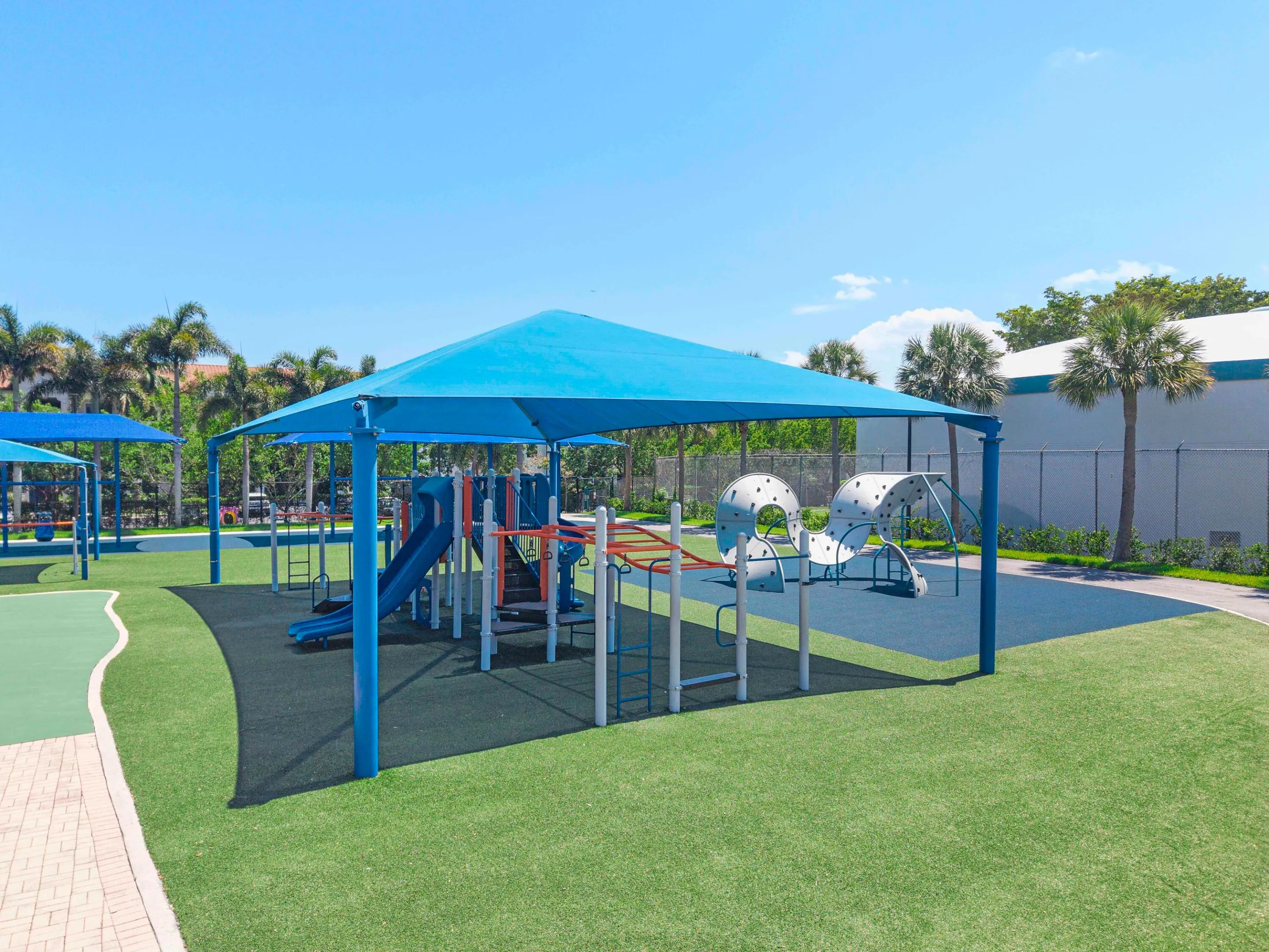 5828 Coral Lake Dr u304_010