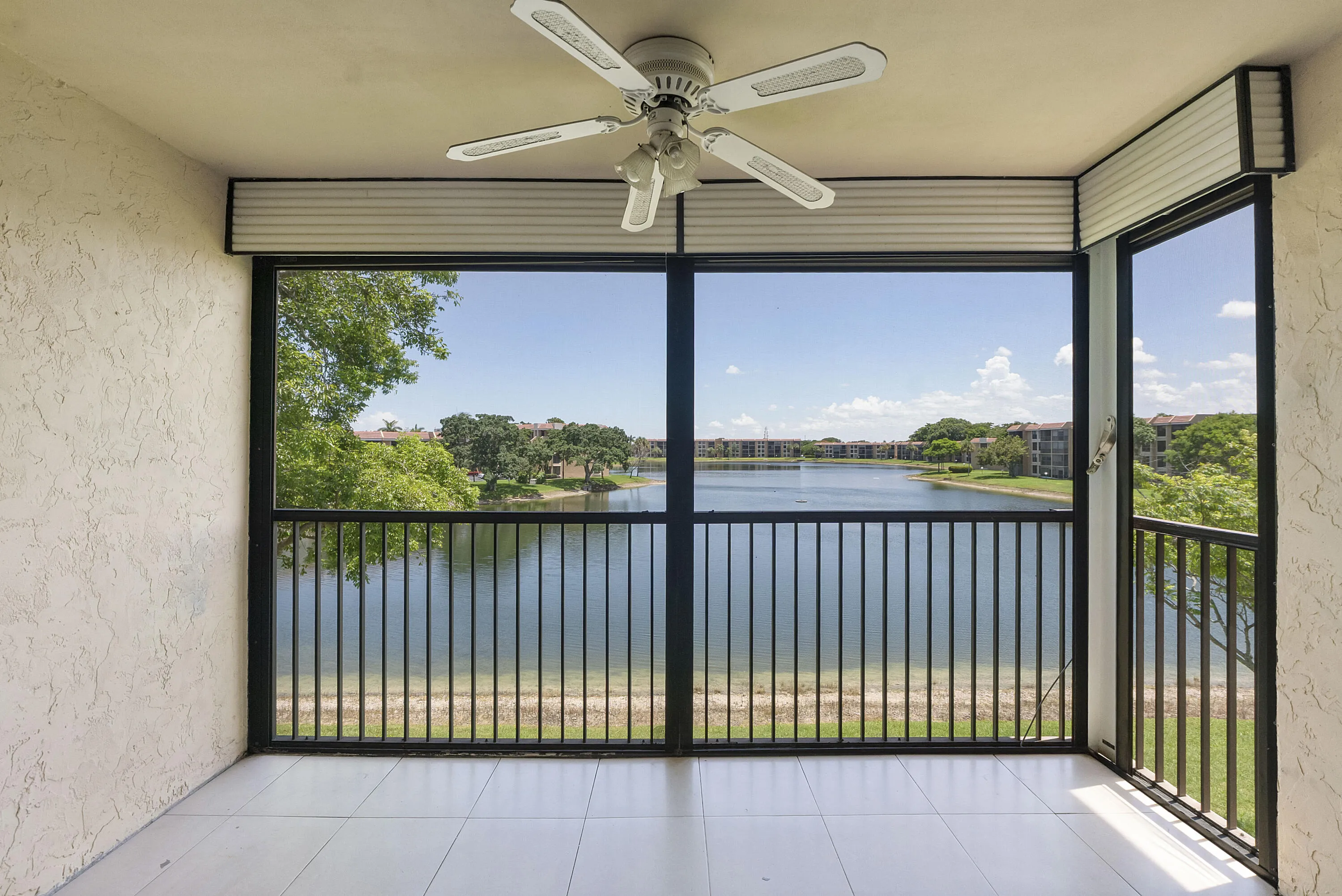 5828 Coral Lake Dr u304_051