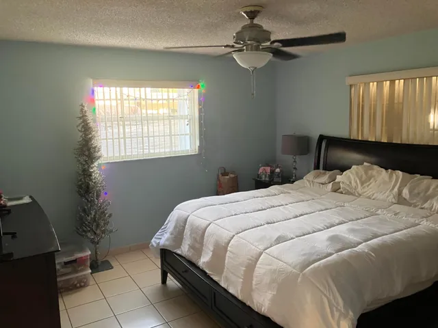 MAIN BEDROOM