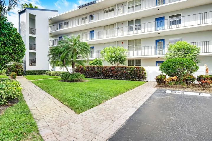 6650 S Oriole Blvd 103 (1)